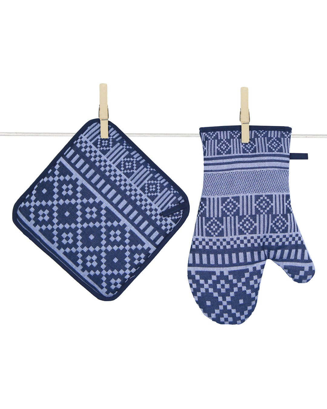 LICQ WHITE OVEN GLOVE AND POT HOLDER