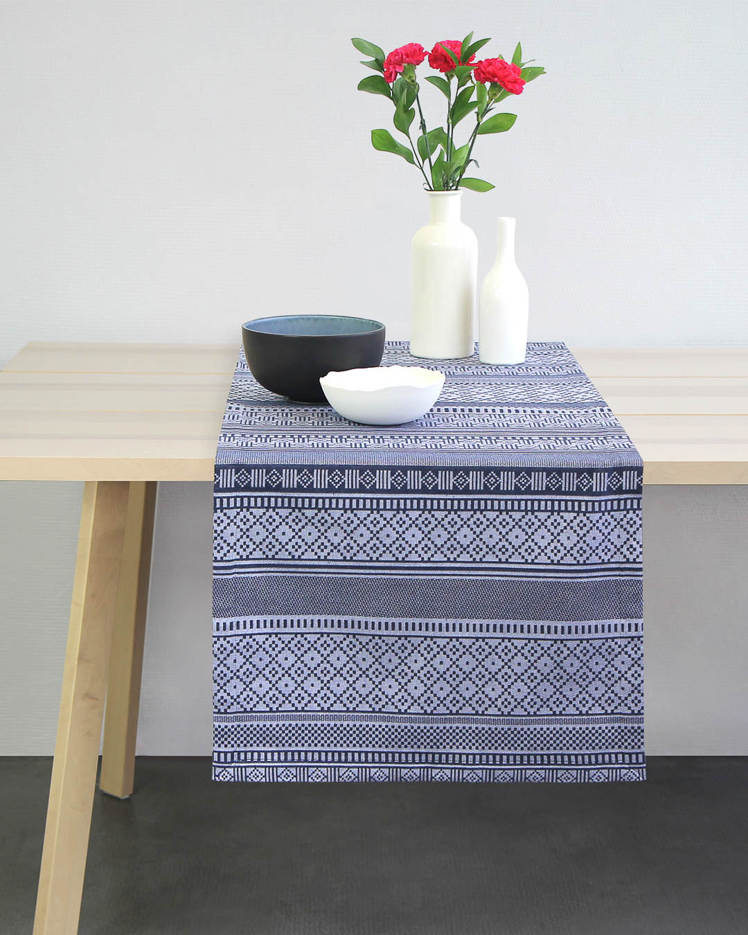 LICQ BLUE TABLE RUNNER