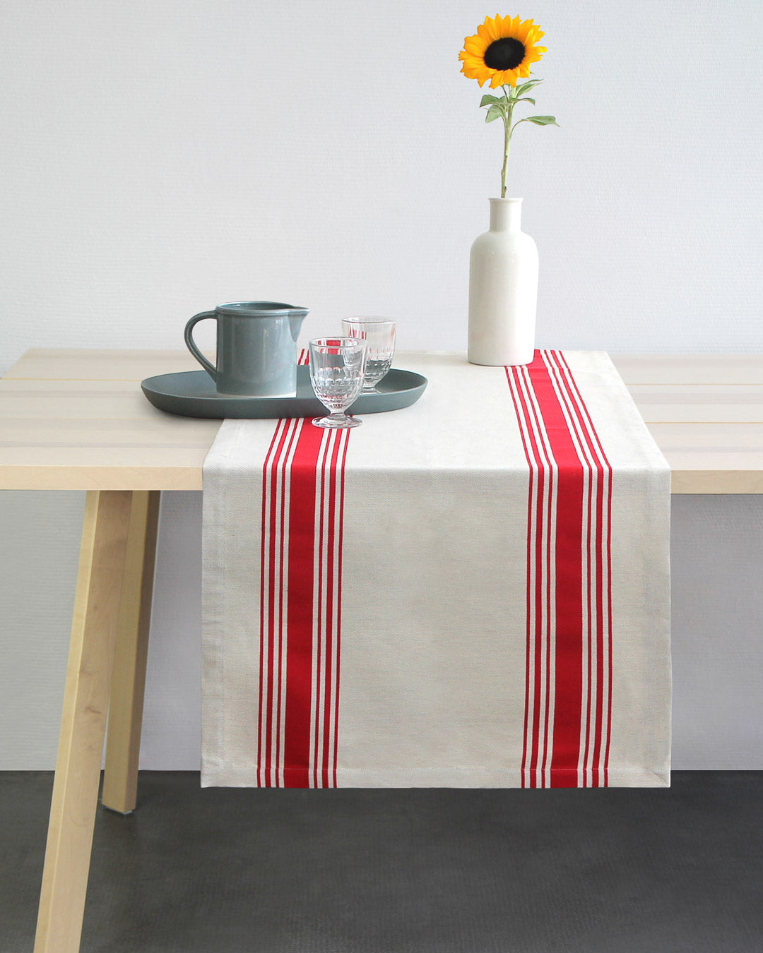 CHEMIN DE TABLE COUTIL ROUGE