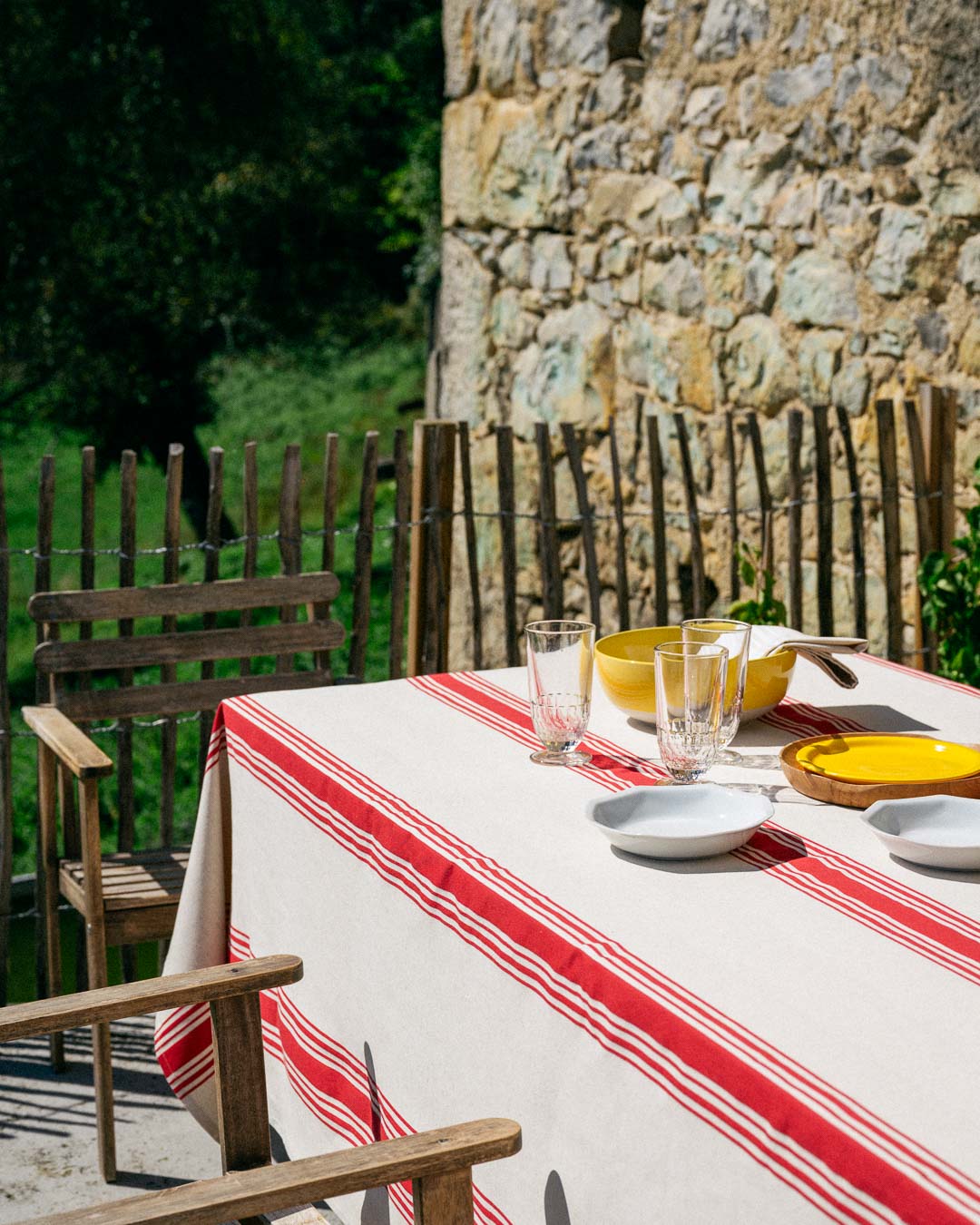 NAPPE COUTIL ROUGE