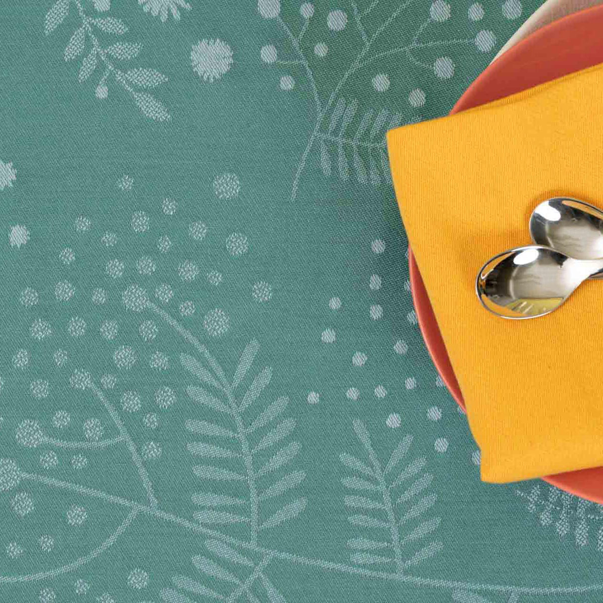 PRAIRIE TABLE RUNNER