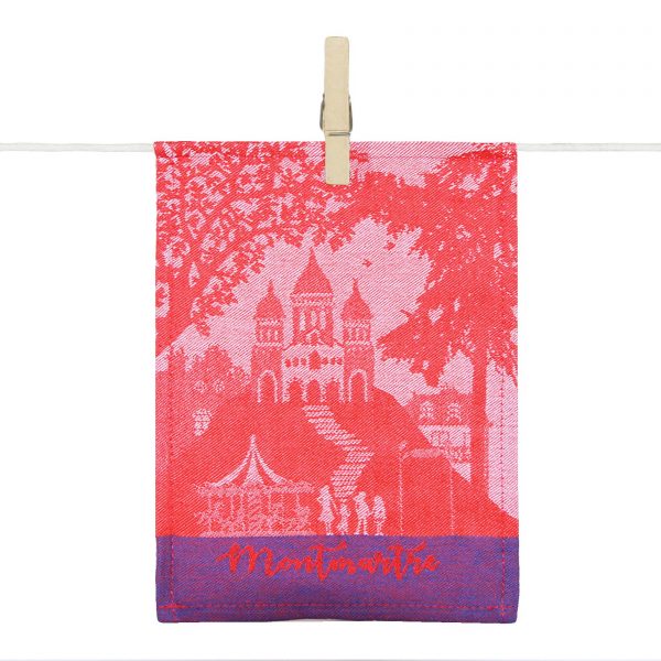 Tous les artistes se réunissent à Montmartre, dans la ville toujours dynamique de Paris. La serviette de table Montmartre est un souvenir idéal de la capitale. mieux qu'une carte postale, un para-tapas
