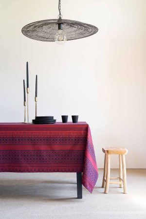 Nappe linge basque réalisée en Béarn, à Orthez dans notre atelier d'art de France