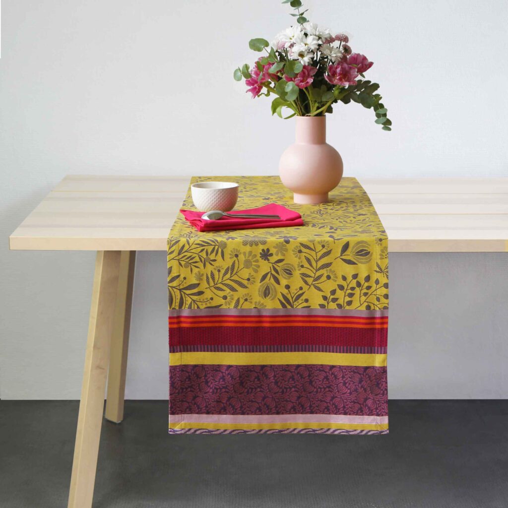 CHEMIN DE TABLE MAGNOLIA