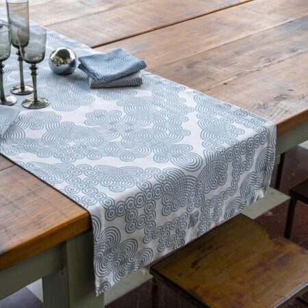 MÉANDRE TABLE RUNNER