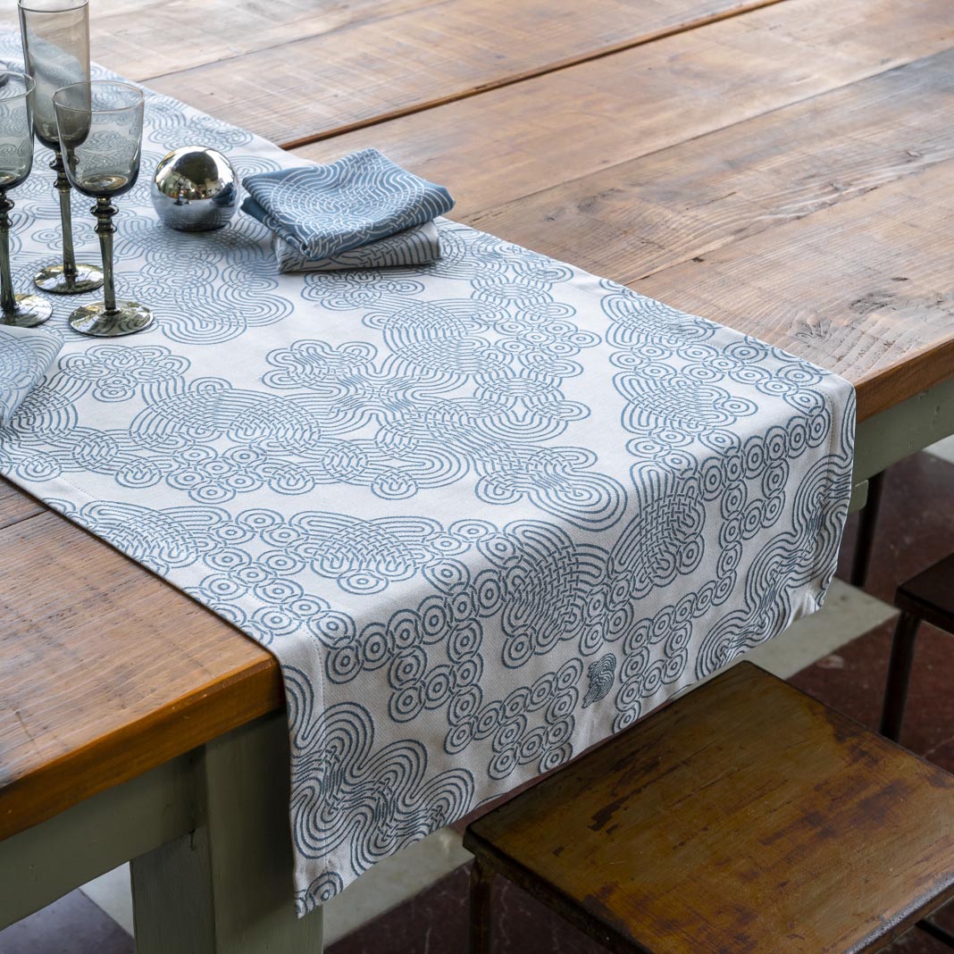 MÉANDRE TABLE RUNNER